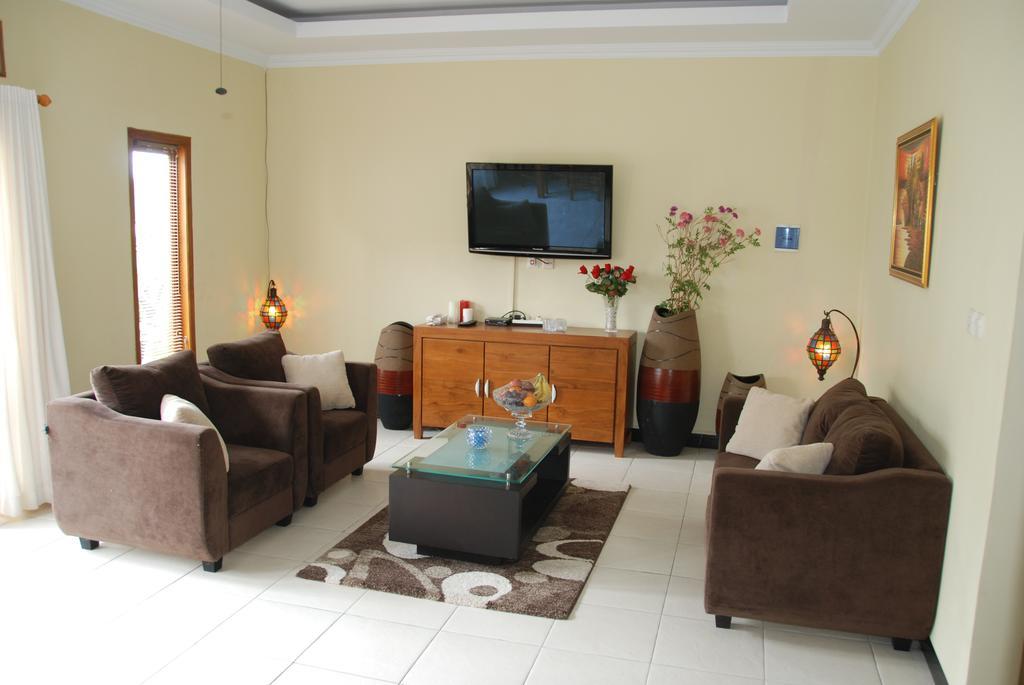 יוגיאקרטה Rosseno Villa מראה חיצוני תמונה